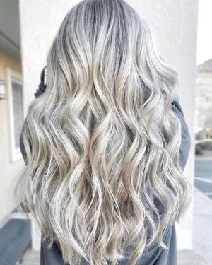 Image post by @behindthechair_com on Instagram