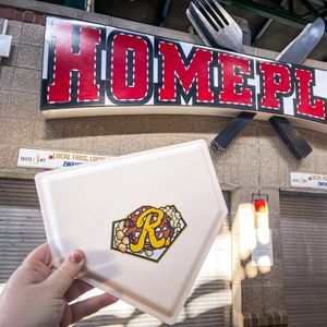 Image post by @rocredwings on Instagram