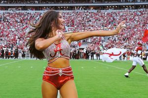 Image post by @uacrimsonettes on Instagram