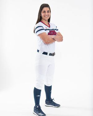 Image post by @fausoftball on Instagram