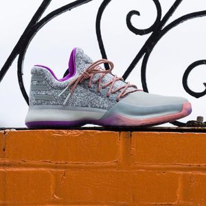 Image post by @adidasita on Instagram