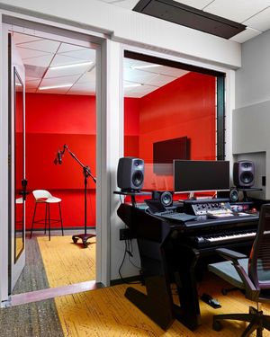 Image post by @makersgym on Instagram