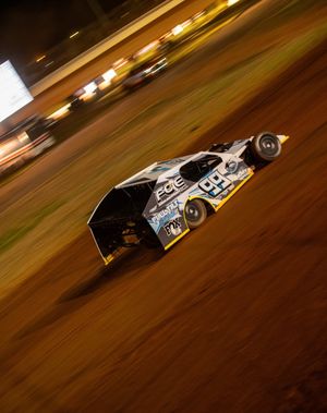 Image post by @dirtcar_official on Instagram