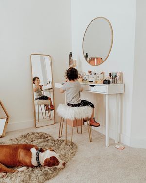 Image post by @byohlola on Instagram
