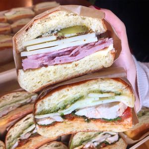 Image post by @lepainquotidienus on Instagram