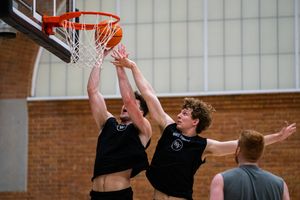 Image post by @WakeMBB on Twitter