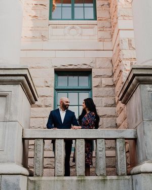 Image post by @thismodernlovephoto on Instagram