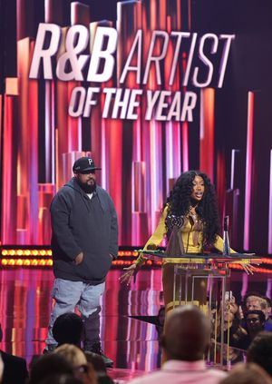 Image post by @FOXTV on Twitter