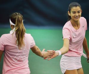 Image post by @ou_wtennis on Instagram