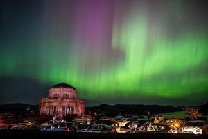Image post by @theoregonian on Instagram