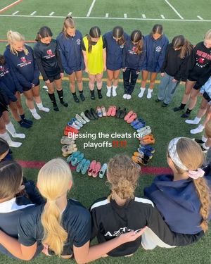 Image post by @soccergrlprobs on Instagram