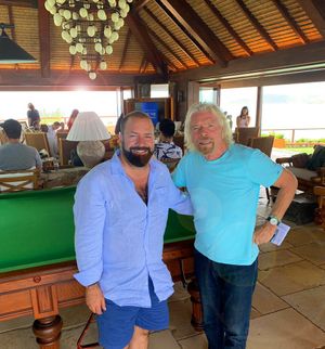 Image post by @mannymachado on Twitter