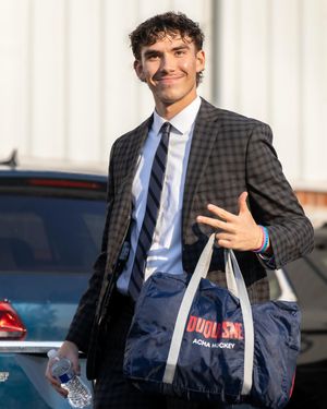 Image post by @duquesnehockey on Instagram