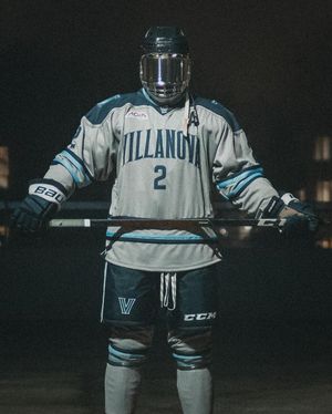 Image post by @everythingcollegehockey on Instagram