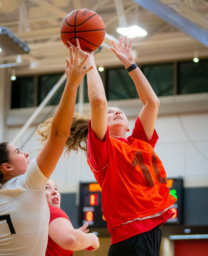 Image post by @uwrecwell on Instagram