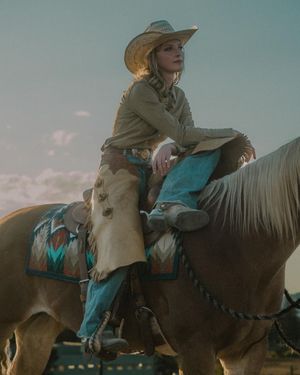 Image post by @cowgirlmagazine on Instagram