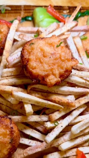 Video post by @fareastdescendant on Instagram