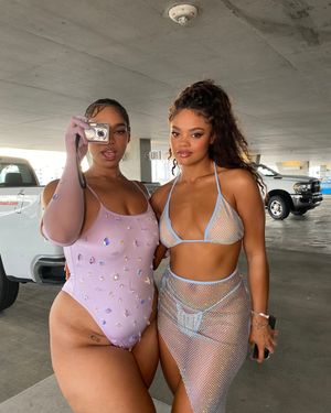 Image post by @prettylittlething on Instagram
