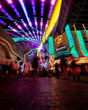 Image post by @fremontstreet on Instagram