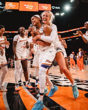 Image post by @phoenixmercury on Instagram