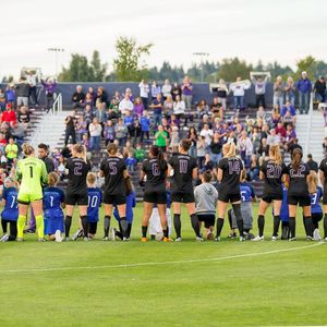 Image post by @uw_wsoccer on Instagram