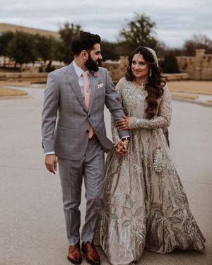 Image post by @thismodernlovephoto on Instagram