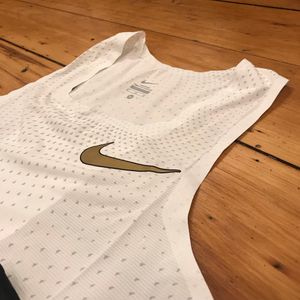 Image post by @bell.lap.track.and.field.gear on Instagram