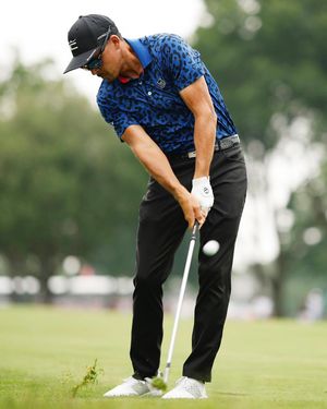 Image post by @taylormade_golf_japan on Instagram