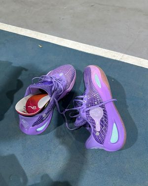 Image post by @moveinsoles on Instagram