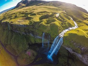 Image post by @nicktroutmankayak on Instagram