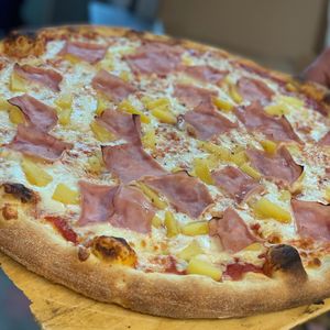 Image post by @vitospizzawenonah on Instagram