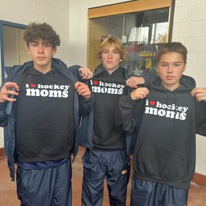 Image post by @hockeybenders on Instagram