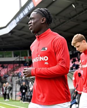 Image post by @azalkmaar on Instagram