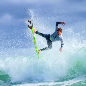 Image post by @wsl.qs on Instagram