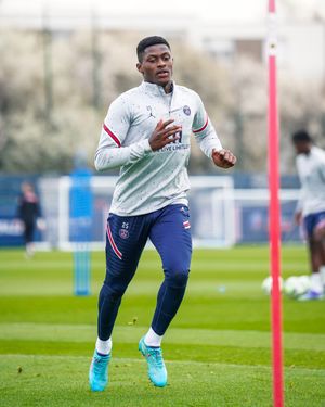 Image post by @psg on Instagram