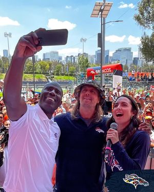 Image post by @broncosespanol on Instagram