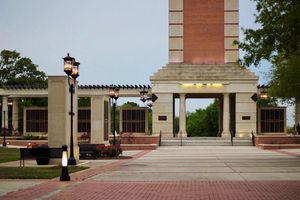 Image post by @uofsouthalabama on Instagram