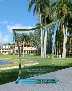 Image post by @deeringestate on Instagram