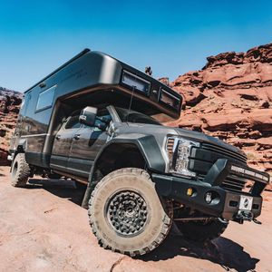 Image post by @earthroamer on Instagram