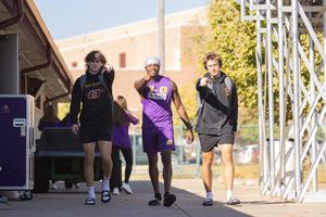 Image post by @ONAZFootball on Twitter