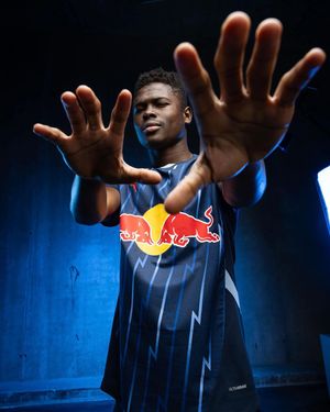 Image post by @redbullshop on Instagram