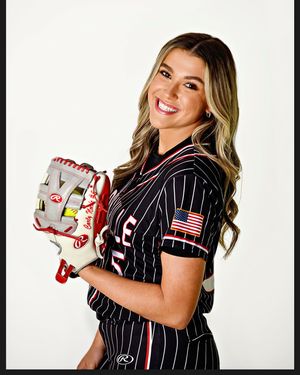 Image post by @maryville_softball on Instagram