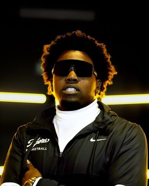 Image post by @dhuntii on Instagram