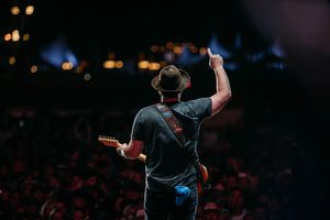 Image post by @leebrice on Instagram
