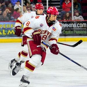Image post by @du_hockey on Instagram