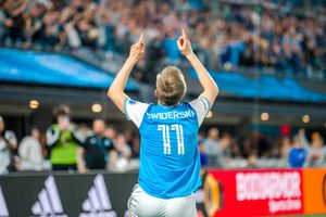 Image post by @charlottefc on Twitter