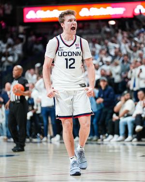 Image post by @uconnmbb on Instagram