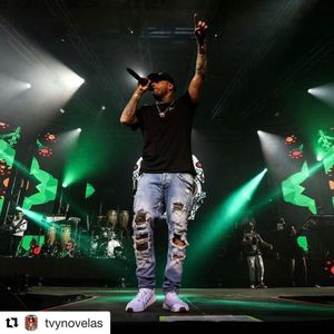 Image post by @nickyjam on Instagram