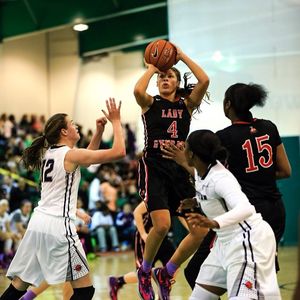 Image post by @nikegirlseybl on Instagram