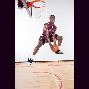 Image post by @teamwallhoops on Instagram